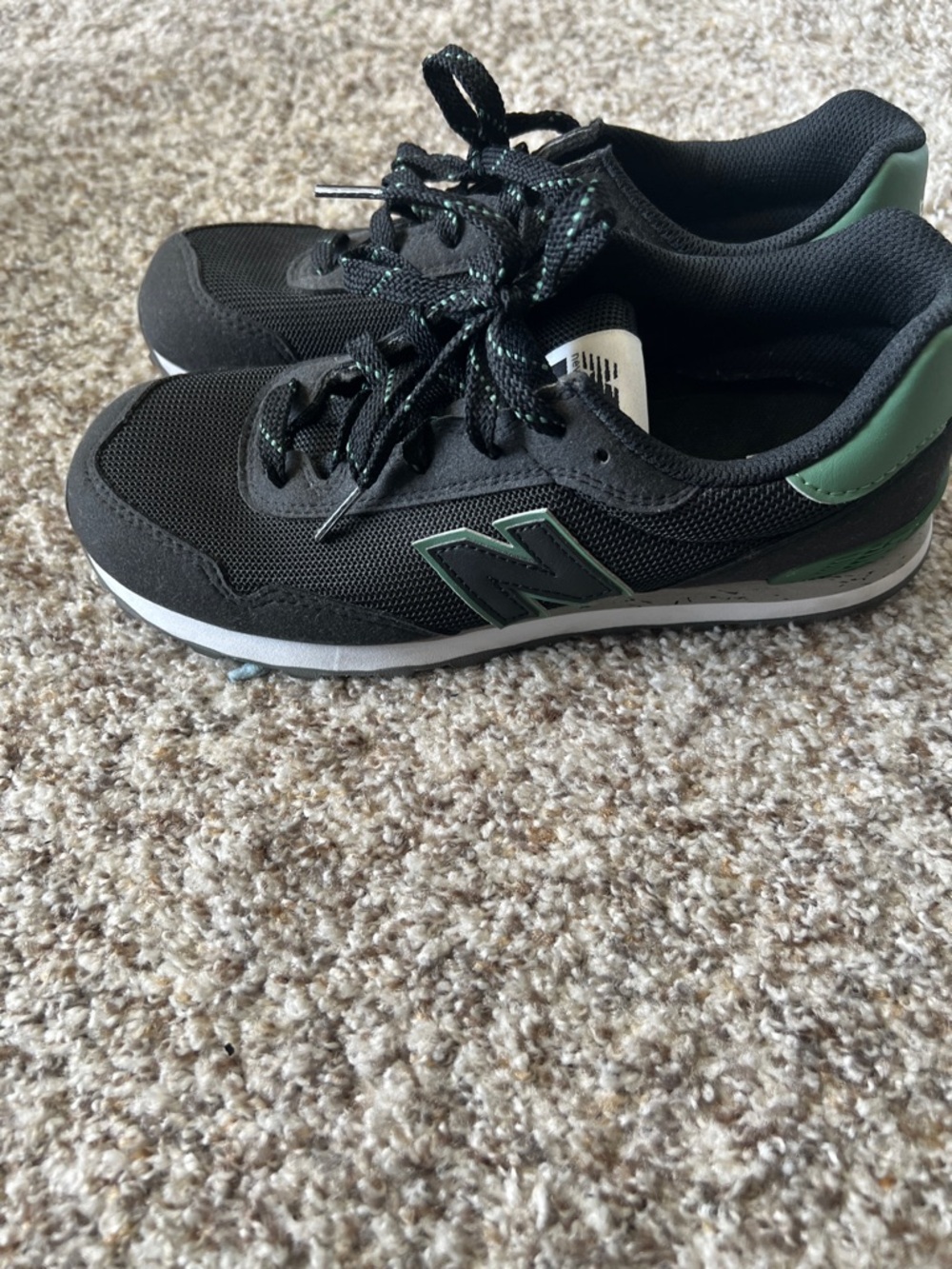 New Balance Black and Mint Green Running Shoes - Picture 5 of 6
